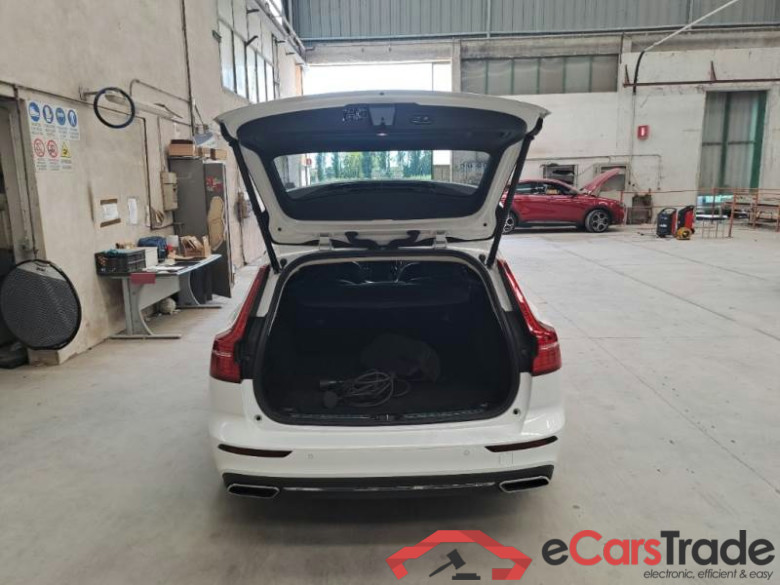 VOLVO V60 / 2019 / 5P / STATION WAGON T6 PLUG-IN AWD AUTOM.RECH.INSCRIPTION #5