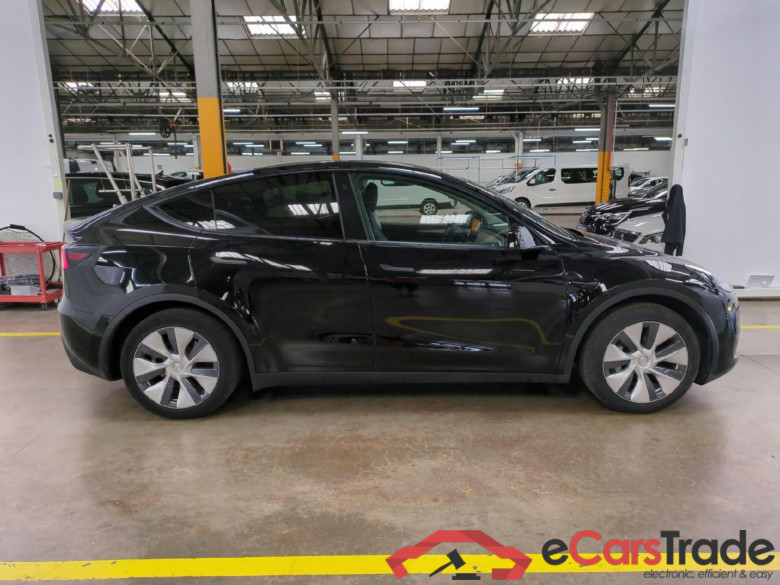 TESLA Model Y / 2021 / 5P / SUV RWD #5