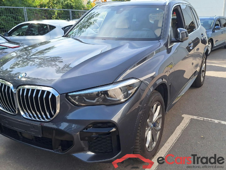 Baureihe X5 xDrive 45 e M Sport 3.0 290KW AT8 E6d #1