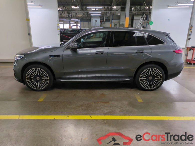 MERCEDES-BENZ EQC / 2019 / 5P / SUV EQC 400 AMG Line 4MATIC #2