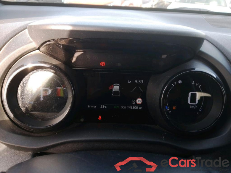 TOYOTA Yaris / 2020 / 5P / berlina con portón 1.5 120H Style #4