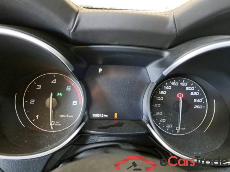 ALFA ROMEO STELVIO / 2017 / 5P / SUV 2.2 TURBO DIESEL 210CV TI AT8 Q4 #4