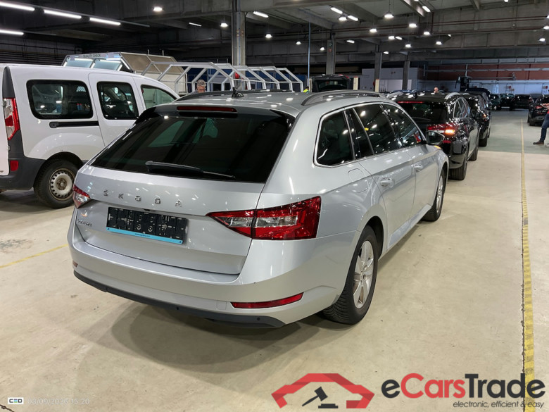 SKODA SUPERB COMBI 1.5 TSI ACT 110KW DSG7 CLEVER #4