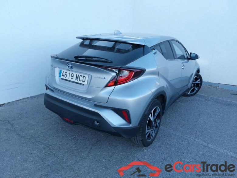 TOYOTA C-HR / 2019 / 5P / todoterreno 1.8 125H Advance #2