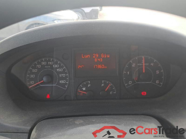 PEUGEOT BOXER / 2014 / 4P / FURGONE 333 L2H2 2.2 BLUEHDI 140CV SeS #4