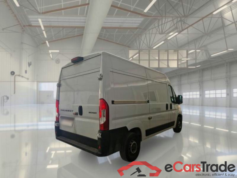 PEUGEOT BOXER / 2023 / 4P / FURGONE 2.2 BLUEHDI 120 SeS 330 L2H2 #2