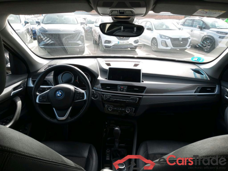 BMW X1 / 2019 / 5P / todoterreno xDrive25e #3