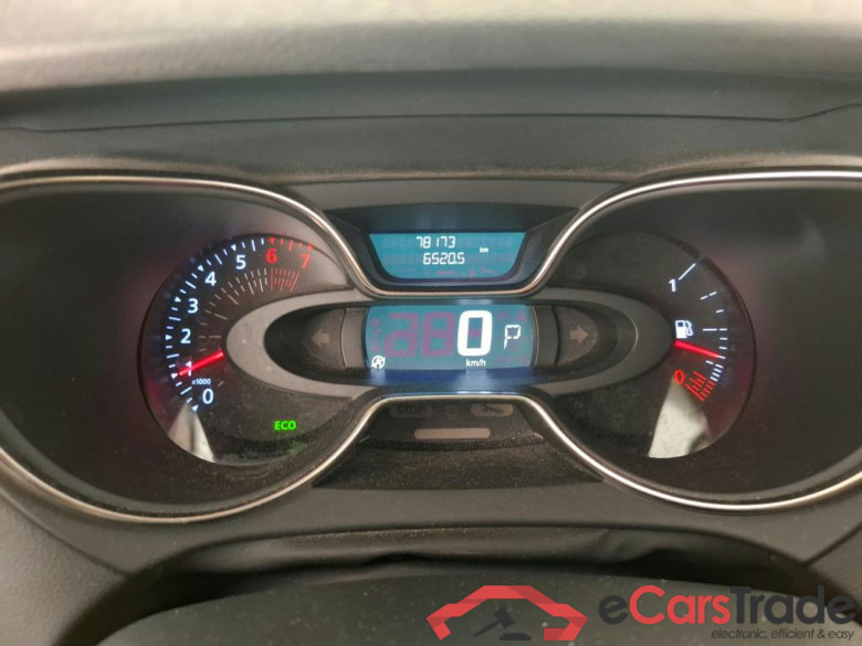 RENAULT Captur / 2017 / 5P / Crossover Intens TCe 150 EDC FAP #6