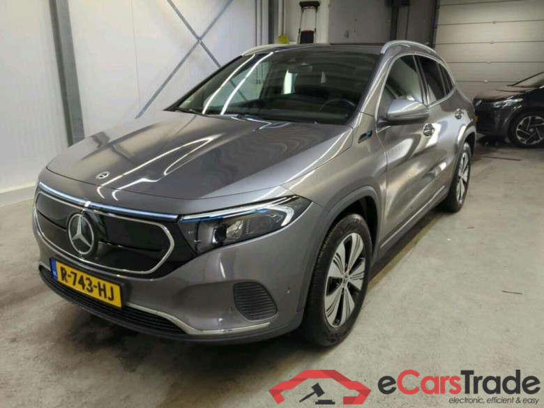 MERCEDES-BENZ EQA 250 Bns Sol. Lux #1
