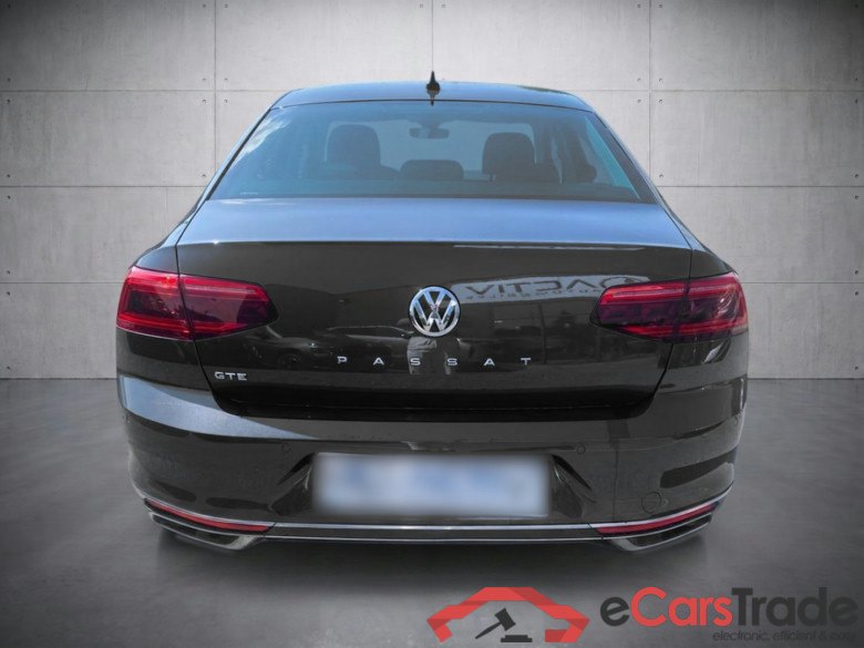 Volkswagen Passat GTE 1.4 TSI 218 Plug-in Hybrid DSG6 #6
