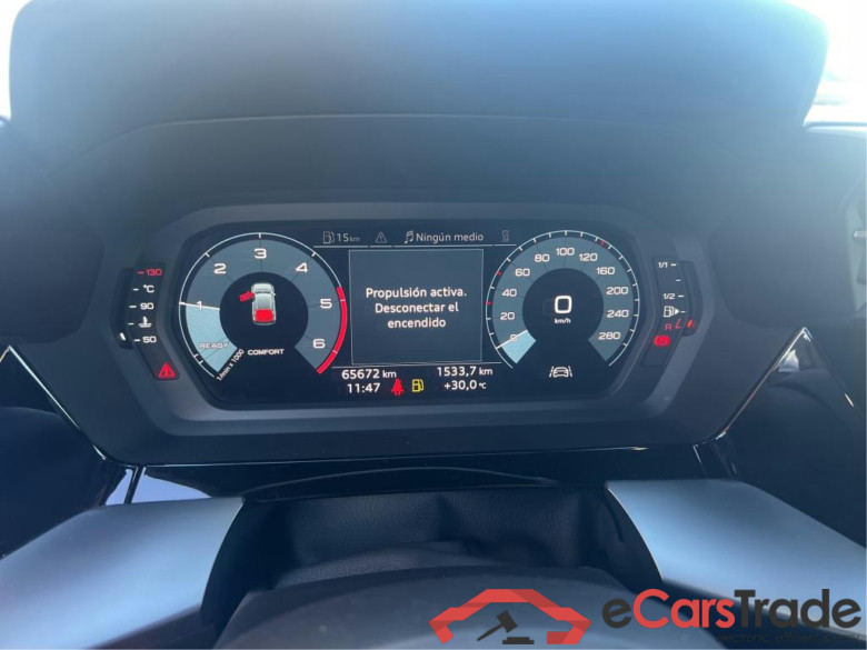 AUDI A3 / 2020 / 5P / berlina con portón Sportback Black line 30 TDI 85kW (116CV) #4