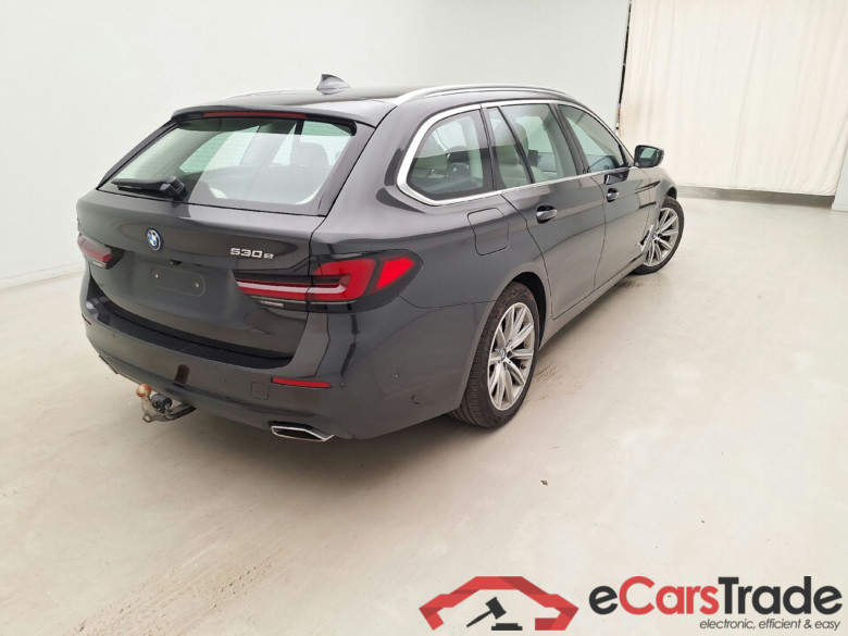 BMW, 5-ser To FL'20 PHEV, BMW 5 Reeks Touring 530e Auto 5d #4