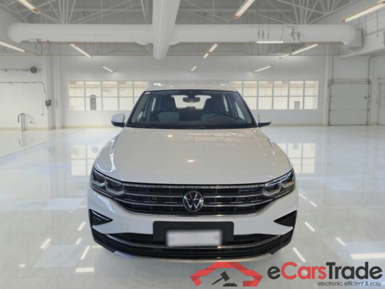 VOLKSWAGEN TIGUAN / 2020 / 5P / SUV 2.0 TDI SCR 110KW ELEGANCE DSG #6