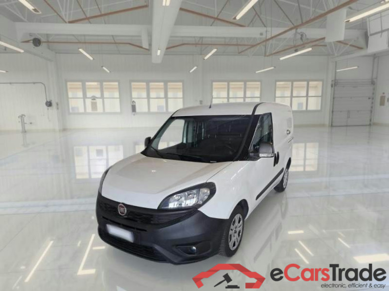 FIAT DOBLÒ CARGO / 2014 / 4P / VETT. FURGONATA CH1 LOUNGE 1.6 MJET 90CV E6D-F SeS #1