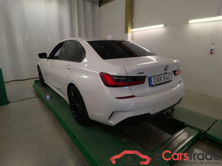 330e xDrive Connected Aut #4