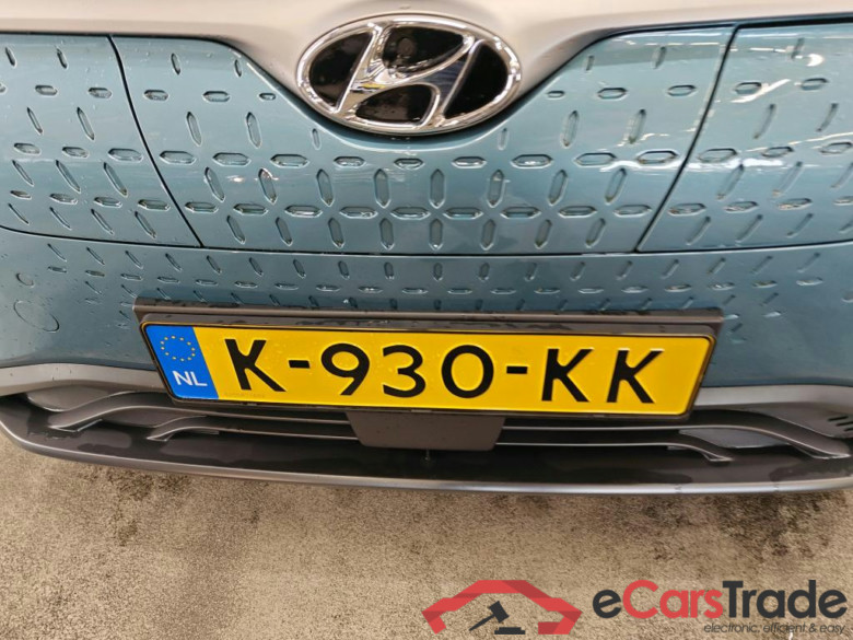 Hyundai KONA Limited Electric 64 kWh 5d #5