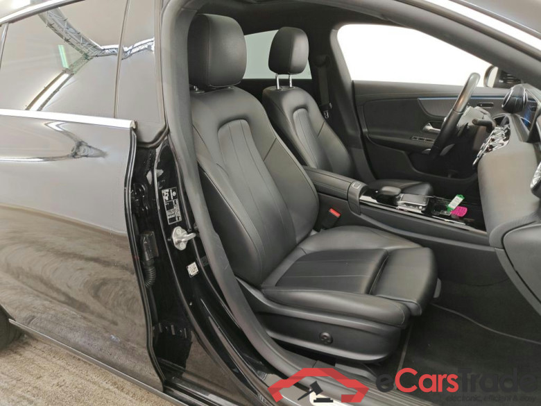 Mercedes-Benz CLA Shooting Brake CLA 200 d DCT Bus. Solution Luxury 5d #3