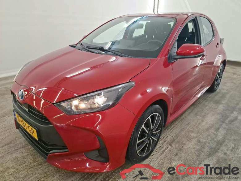 Toyota Yaris Hybrid 115 Active 5d #1
