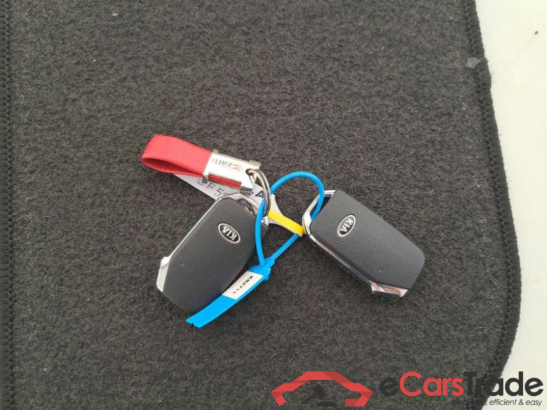 KIA NIRO / 2019 / 5P / BERLINA 1.6 HEV GDI STYLE DCT #2