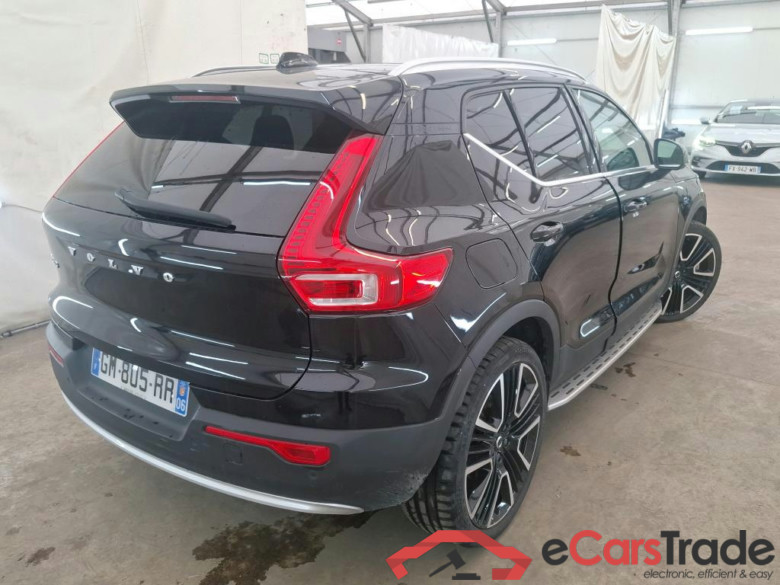 VOLVO XC40 / 2022 / 5P / SUV Recharge T5 262 DCT7 Ultimate #4