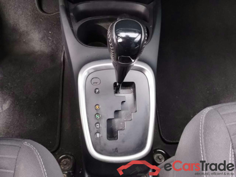 TOYOTA YARIS 1.5 Hybrid Dynamic #5