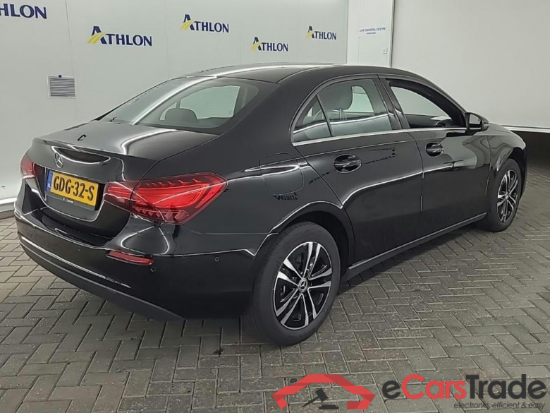 MERCEDES-BENZ A-Klasse Limousine A 250 e DCT Star Edition 4D 160kW #3