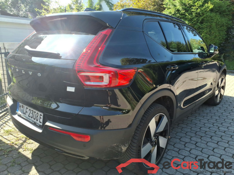 Volvo XC40  #3