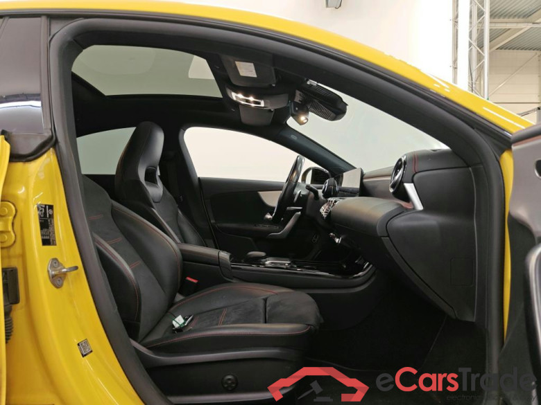 Mercedes-Benz CLA CLA 200 DCT Business Solution AMG 4d #3