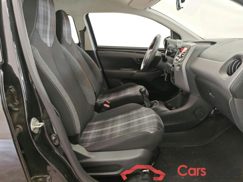 Peugeot 108 Active 1.0 e-VTi 72pk 5d #3
