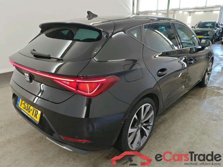 SEAT Leon 1.5 eTSI FR Business Intense DSG 5d #2