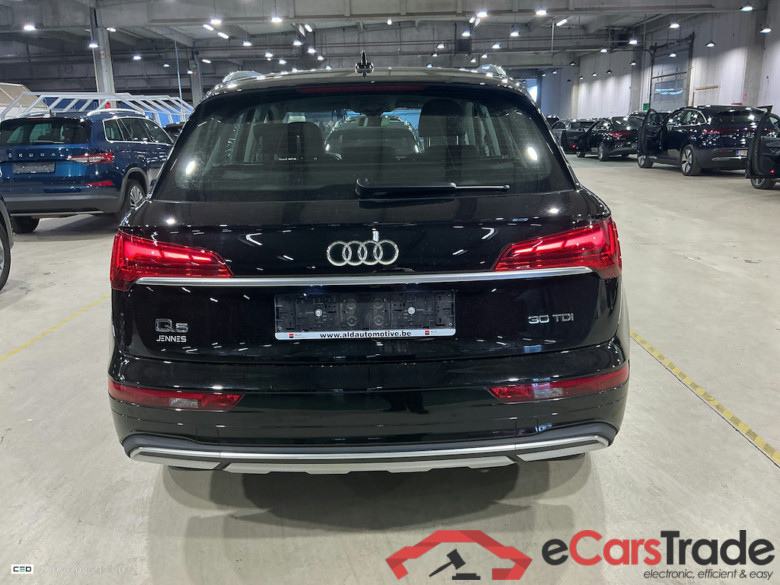AUDI Q5 2.0 30 TDI S TRONIC B. ED. ADVANCED #5