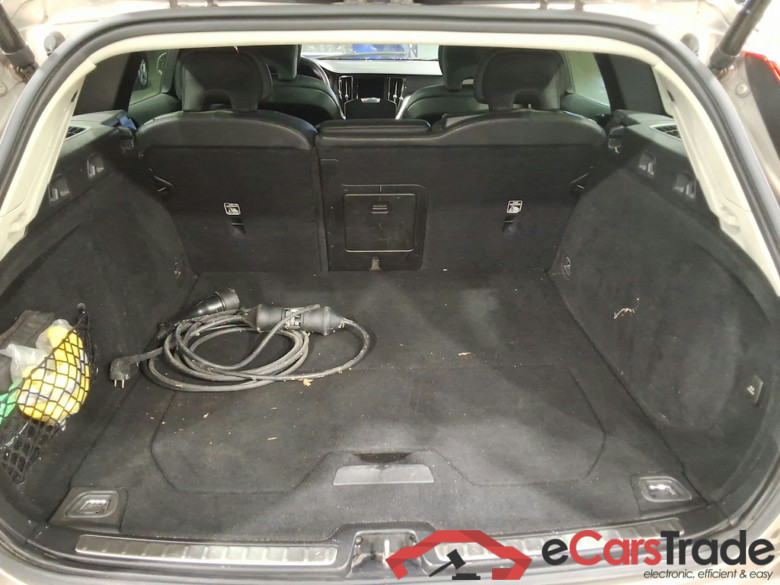 VOLVO V60 2.0 T6 RECHARGE AWD GEARTR INSCRIPTION #3