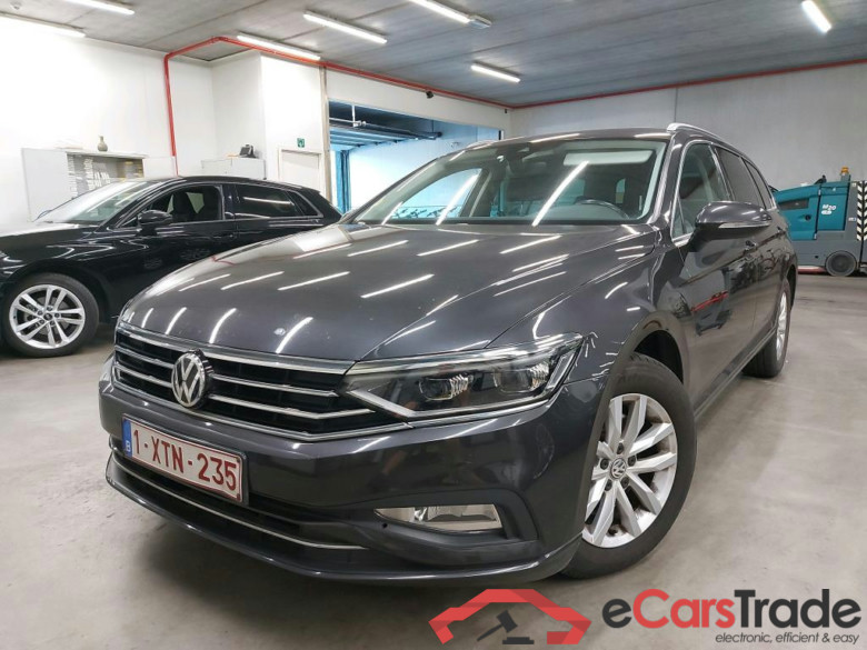 VOLKSWAGEN - VW  PASSAT VARIANT TDI 120PK DSG7 Style Business #1