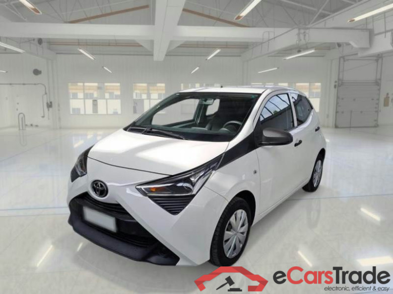 TOYOTA AYGO CONNECT / 2018 / 5P / BERLINA 1.0 VVT-I X-BUSINESS LIGHT #1