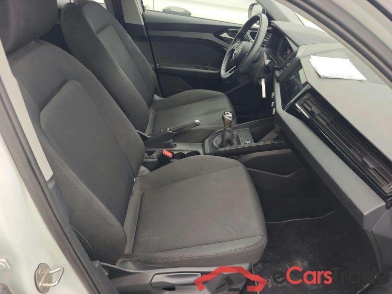AUDI A1 / 2018 / 5P / berlina con portón Sportback Advanced 25 TFSI 70kW (95CV) (CX) #6