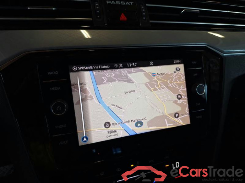 VOLKSWAGEN PASSAT / 2019 / 5P / STATION WAGON VAR. 2.0TDI SCR EVO 110KW BUSINESS DSG #5