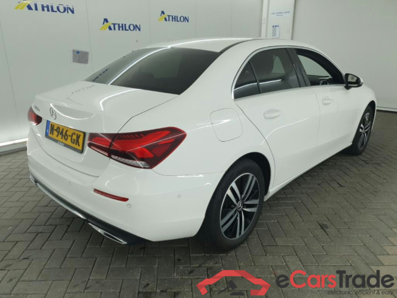 MERCEDES-BENZ A-Klasse Limousine A 250 e 8G-DCT Bus Sol Luxury Limited 4D 160kW #3
