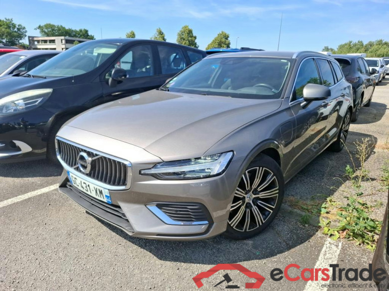 VOLVO V60 / 2018 / 5P / Break Recharge T6 340 GT 8 Business Executive