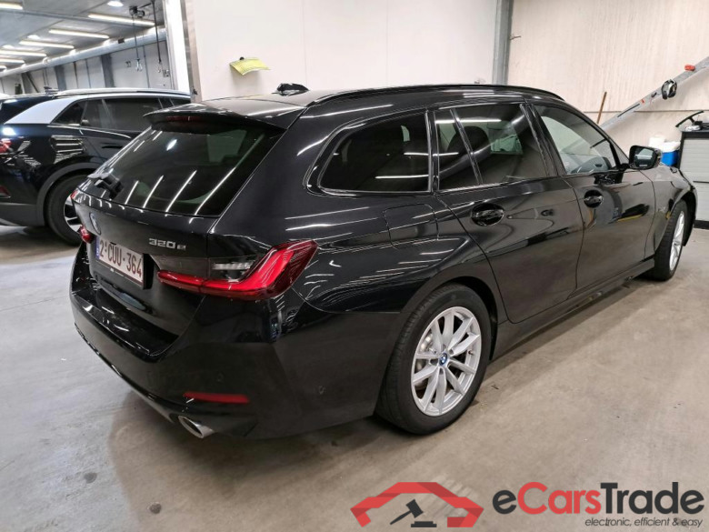 BMW - BMW 3 TOURING 320e 204PK With Vernasca Heated Sport Seats & Driving Assistant & Active Cruise Control & Parking Assistant Pak & Electric Trailer Hook * HYBRID * #2