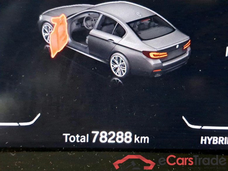 BMW - BMW 5 BERLINE 530e 292PK M Sport First Class With Dakota Mem Sport Seats & Harman Kardon & Heated Steering Wheel & Driver Assistance Pro  & Head Up & Parking Assistance Plus & Trailer Hook * HYBRID * #5