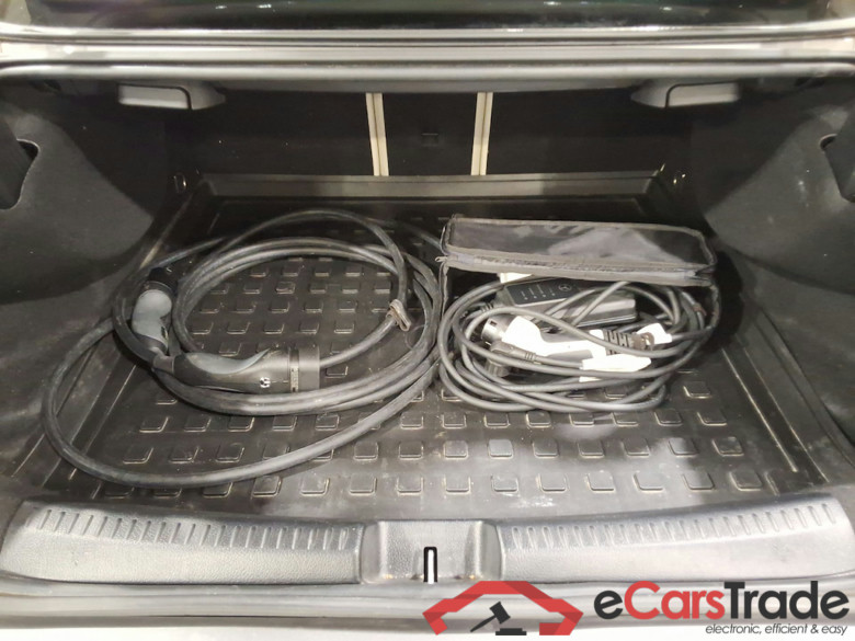 MERCEDES-BENZ CLA 1.3 CLA 250 E LUXURY LINE DCT #3