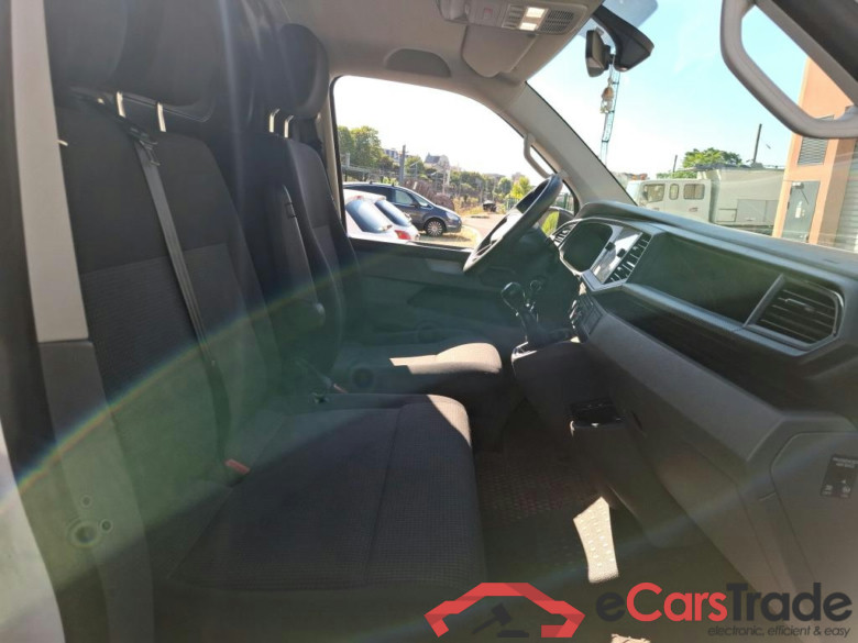 VOLKSWAGEN Transporter / 2019 / 4P / Fourgon tôlé 2.0 TDi 150 4MO L1H1 Business Line #6