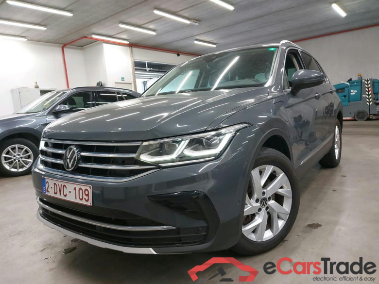 VOLKSWAGEN - VW  TIGUAN 1.4 e-Hybrid 245PK DSG Elegance With Vienna Leather & Winter & Digital Pro & Head Up & Travel Assist & Park Assistance Pack &  Towing Hook  * HYBRID *