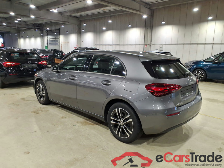 MERCEDES-BENZ A-CLASS 1.3 A 250 E BUSINESS LINE DCT #2