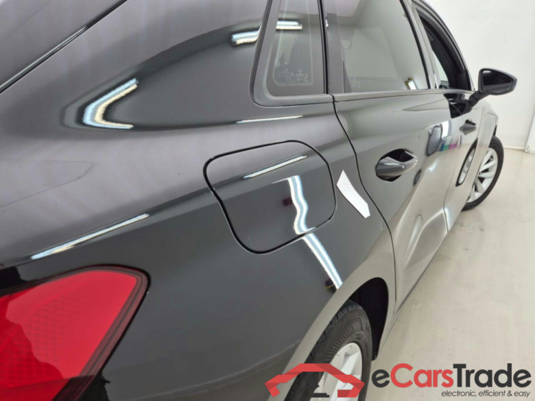 AUDI A3 SPORTBACK 30 TFSI ATTR. S-TRONIC #4