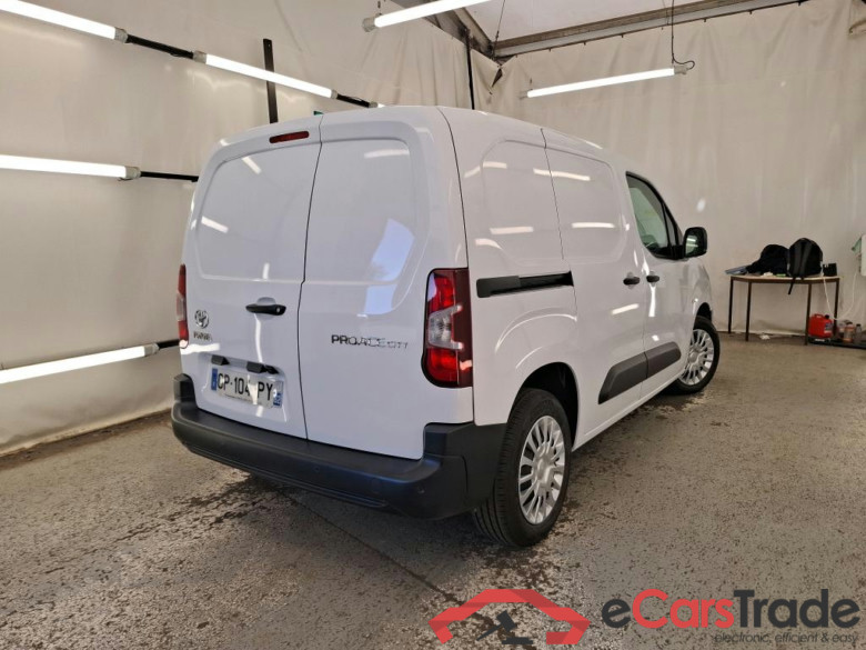 TOYOTA Proace City / 2019 / 4P / Fourgonnette 1.5 Medium 100 D-4D Business #3