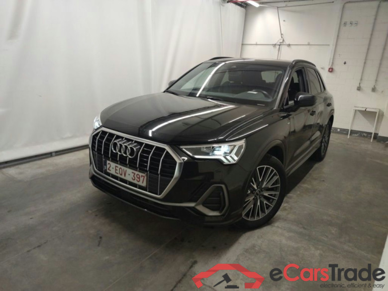 Audi Q3 35 TFSI S tronic Sport Edition 5d