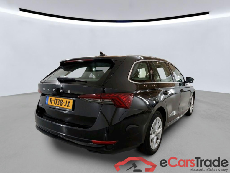 SKODA Octavia Combi 81 kW #5