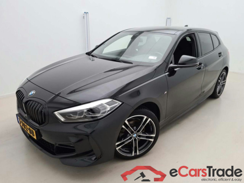 BMW 1-serie 118i Intro Ed. M-Sport #1