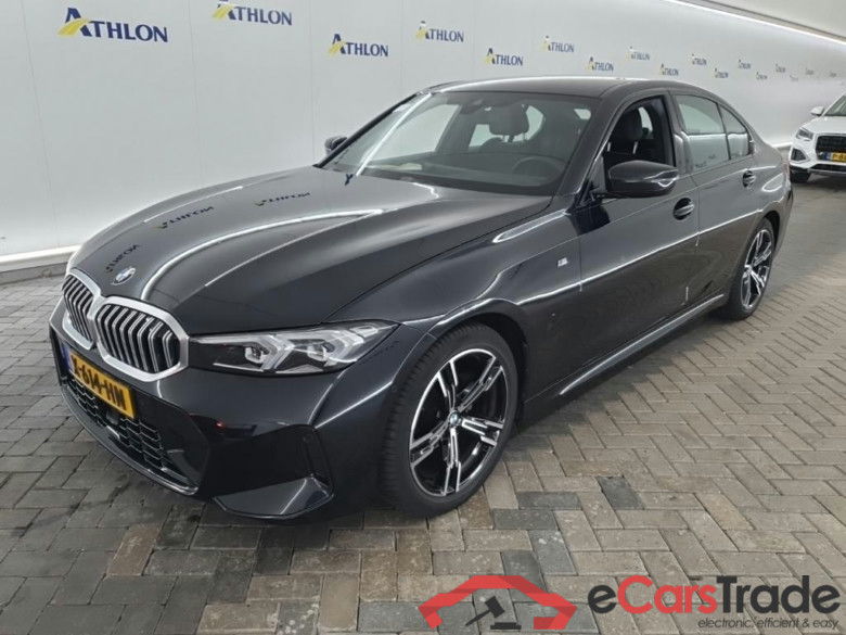 BMW 3 Serie Sedan 318iA 4D 115kW #1